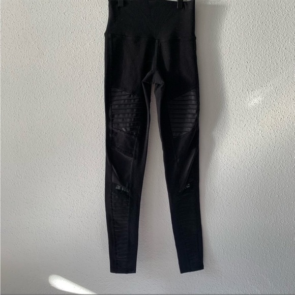 Alo Yoga Black High Waisted Moto Leggings - Picture 2 of 3